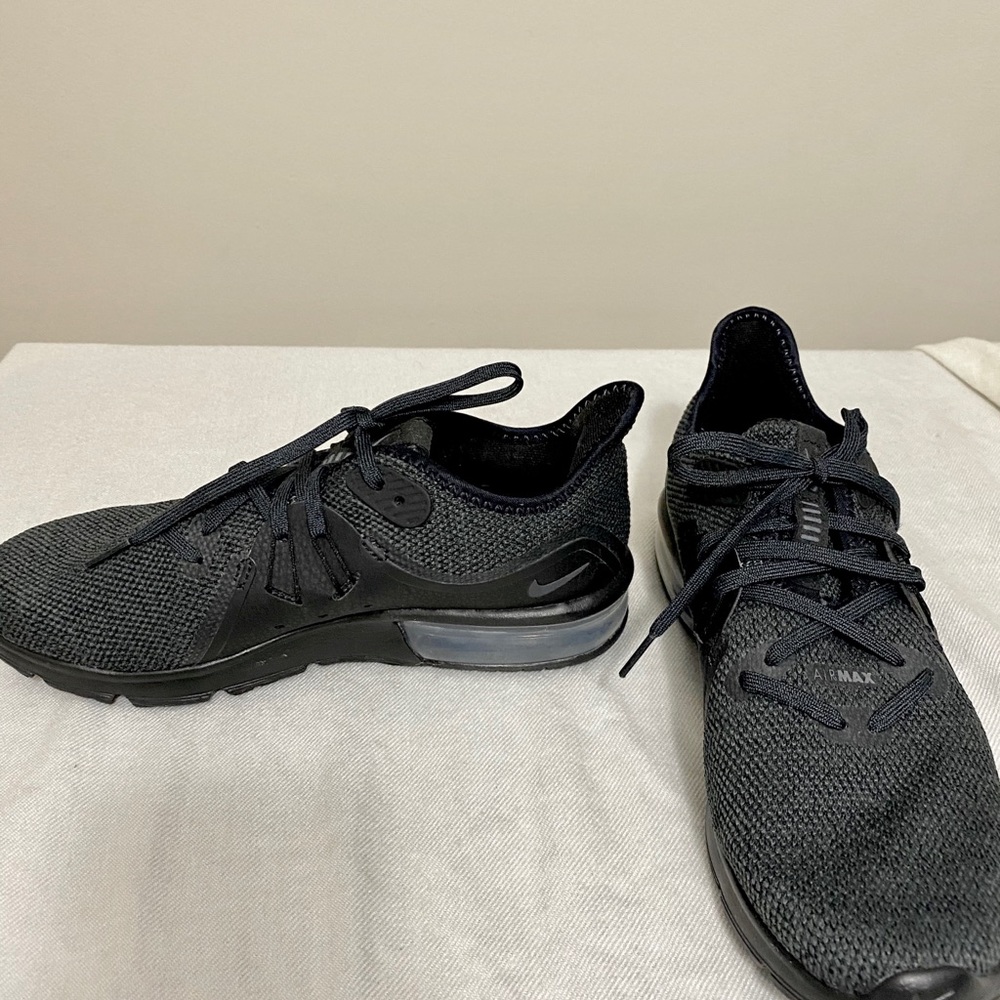 Nike Women’s Air Max Sequent 3